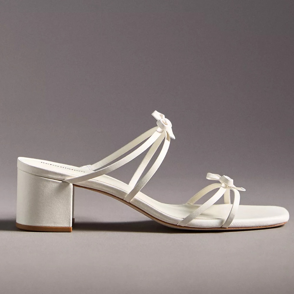 🤍 Reformation Elodie White Block Heels 🤍